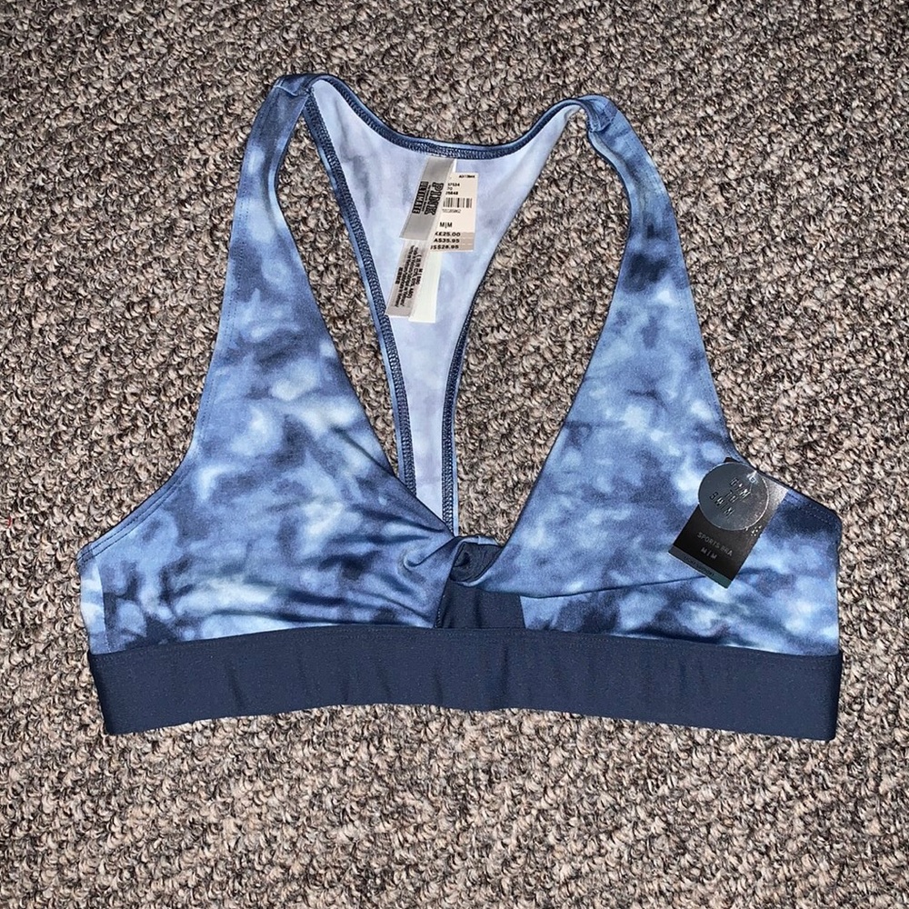 NWT pink Victoria’s Secret Gym to Swim sports bra